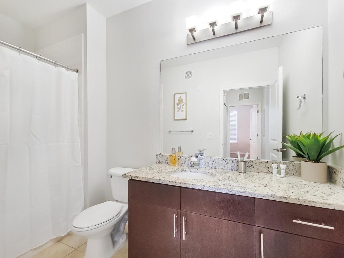 Getaway Apartment Near Beaches And Airport Tampa Eksteriør billede